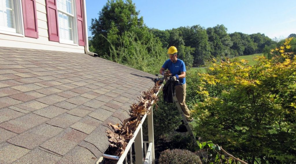 Gutter Cleaning for Homes
